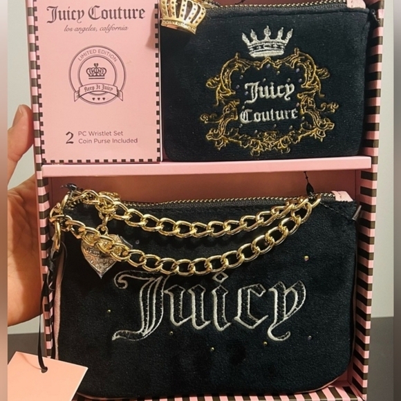 🔹️Juicy Couture 🔹️2-Piece Wristlet Set with Coin Purse - Black Velvet, ✨️🖤 - Picture 1 of 2
